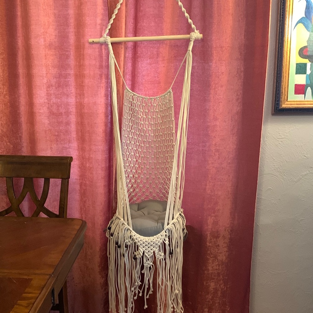 Macrame Hanging Cat Hammock With Beads Never Used Like New White Gray & Brown